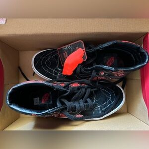 LIMITED EDITION STRANGER THINGS HI-TOP VANS